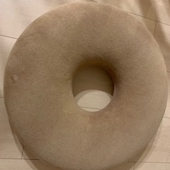 授乳クッション500円・円座クッション500円の画像