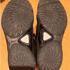 ☆asics バスケットボールシューズ BKの画像