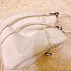 ZARA ミニ　シティ　バッグ　ホワイトの画像