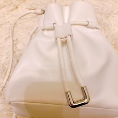 ZARA ミニ　シティ　バッグ　ホワイトの画像