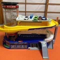 トミカワールド ダブルアクショントミカビル