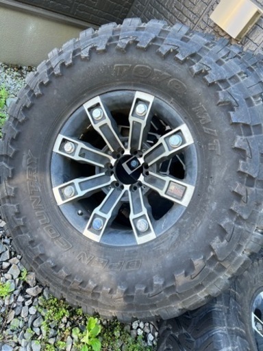 38×15.50R18 タイヤホイールセット