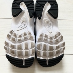 NIKE キャニオン サンダル レディース 子供の画像