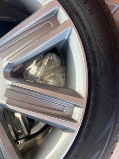 車のパーツ タイヤ、ホイール