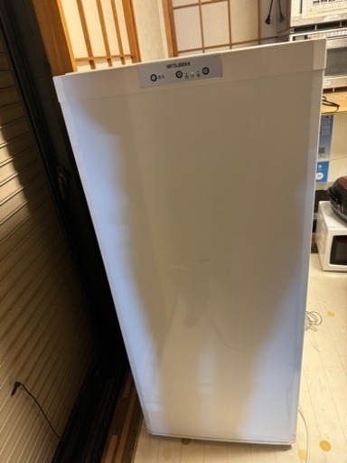 三菱ノンフロン冷凍庫 121L MF-U12T-W 【2014年製】