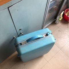 レトロなスーツケースの画像