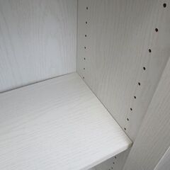 幅113.5㎝ 本棚 扉付き 奥行29×高さ99.5㎝ ホワイト スリム 可動棚板 シェルフ 収納棚 札幌 北20条店の画像
