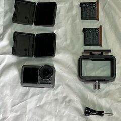 OSMO ACTION（アクションカメラ）本体＋バッテリー