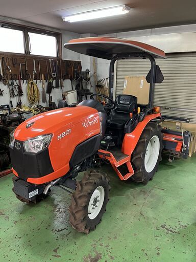 引取限定 農機具店からの委託 ほぼ新品みたいな動作品 クボタ 倍速 自動水平 モンロー付 21馬力 4WD トラクタ NB21 MA 使用時間83時間 厚木