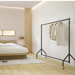 キャスター付きハンガーラックの画像