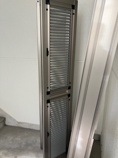 ウィンドウドア