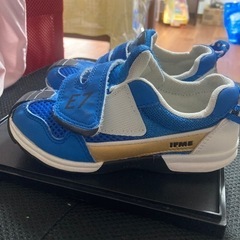 （17cm）新幹線🚄スニーカー　の画像