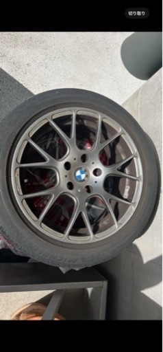 車のパーツ タイヤ、ホイール