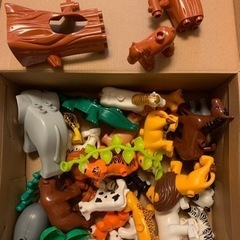 レゴ　デュプロ　基盤とブロックと互換性動物の画像