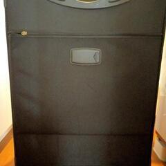 スーツケース（黒）TSAロック付き　約52リットルの画像