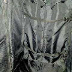 スーツケース（黒）TSAロック付き　約52リットルの画像