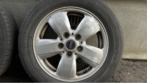 MINI 純正 アルミホイール 15インチ 5穴 175/65R15 外国タイヤ山なし 2019年購入車に付属、ホイールのみとお考えください　4月28日朝9時で取り下げます MINI 純正 アルミホイール 15インチ 5穴 175/65R15 外国タイヤ山なし