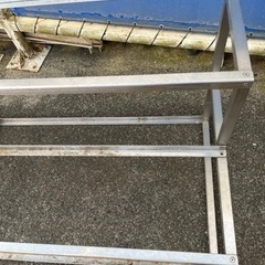 ステンレス製　花､植木台の画像