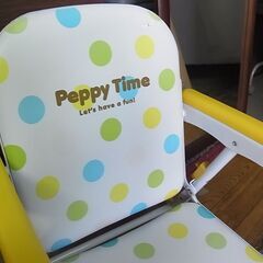 セール中につき、通常特価1,958円より20％引きの1,566円!　ベビーチェア　ローチェア　西松屋　ペッピータイム　水玉　テーブルなしの画像