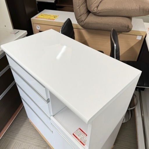 【超美品‼️】定価57,200円♪ 古賀家具 90cm幅ミドルレンジボード キッチンカウンター 食器棚 収納家具 鏡面仕上げホワイト♪