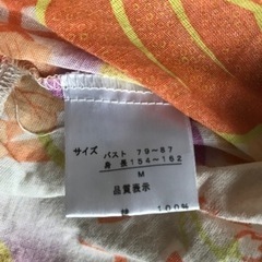シャツ２枚　サイズM　羽織るのにも　木ボタンでアジア風の画像
