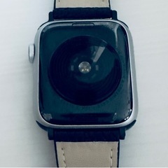 美品 Apple Watch SE GPS 44mm シルバー バッテリー最大容量95% アップルウォッチ　ベルト新品の画像