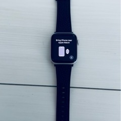 美品 Apple Watch SE GPS 44mm シルバー バッテリー最大容量95% アップルウォッチ　ベルト新品の画像