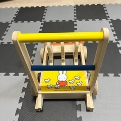 ミッフィー　手押し車　歩行器　赤ちゃんの画像