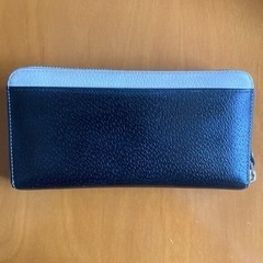 お値下げしました❗️　　ケイトスペード　バイカラー財布の画像