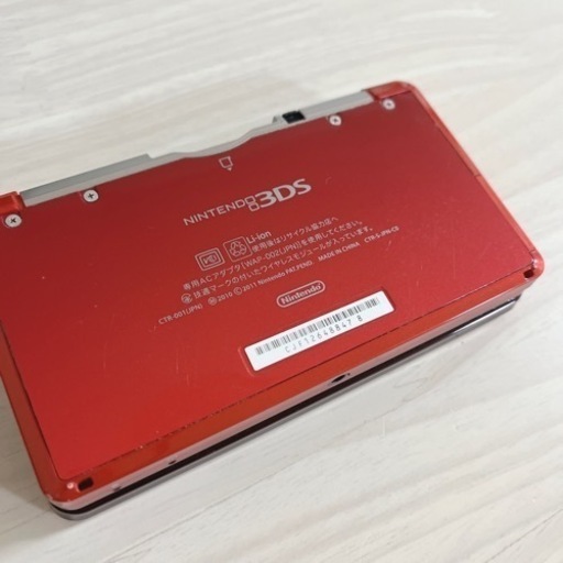 お取引き中】ニンテンドー 3DS メタリック レッド 拡張コントローラー