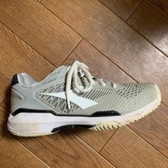 テニスシューズ 22cmの画像
