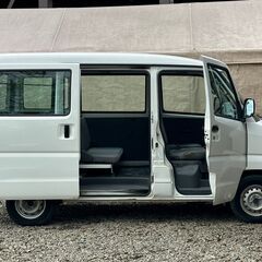 三菱　ミニキャブ　バン660CD　4WD　車検二年付き　両側スライド パワステ　ラジオ　走行距離10万kmの画像