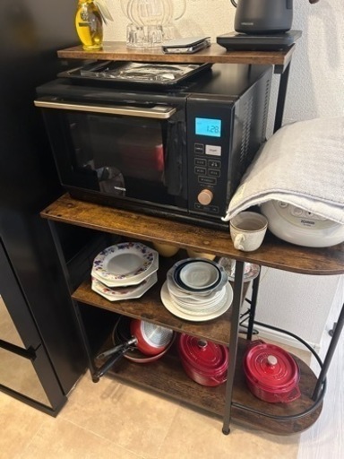 ほぼ新品レンジ台