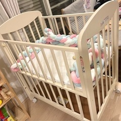 ベビーベッド KATOJI (布団、ベッドガード付)の画像