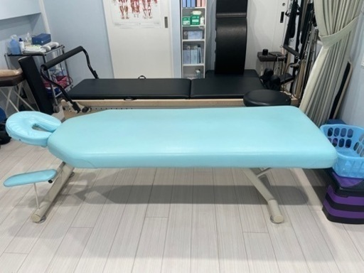 高田マッサージベット ヘッドは高さ調節可能 ※引き取り可能な方 高田マッサージベット ヘッドは高さ調節可能 ※引き取り可能な方