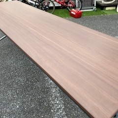 長テーブルの画像