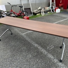 長テーブルの画像
