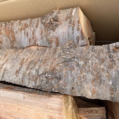 薪　桜薪　7キロ束　キャンプに‼️おすすめ☆大人気‼︎の画像