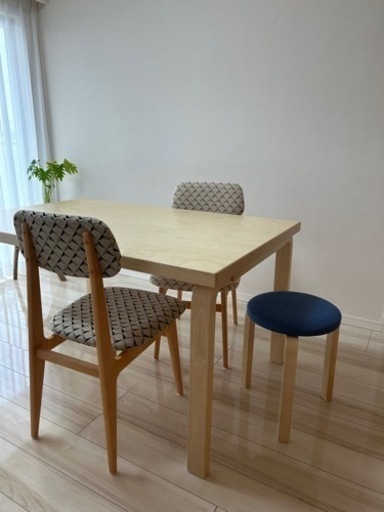 新品ホヤホヤ　LOOMIS CHAIR  2脚セット