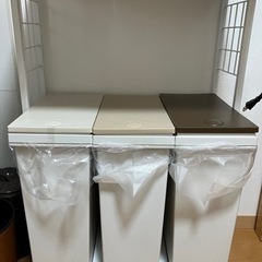 【4/28,29の午前中に取りに来てくださる方】ダストペール上ラックの画像