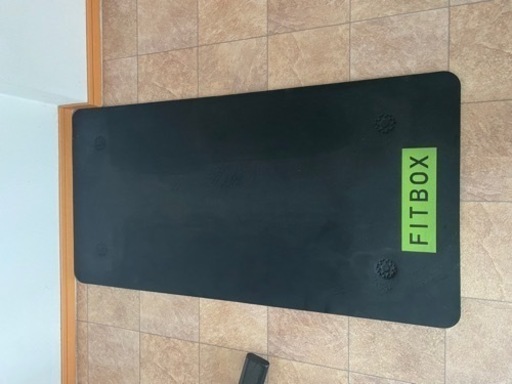 お値段⤵️⤵️⤵️更新　FITBOX (白)