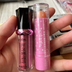 クリームアイシャドーとチーク＋オマケリップ