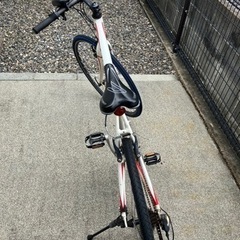 自転車 クロスバイクの画像