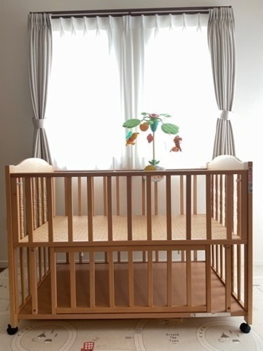 ベビーベッド　プーさんメリー　寝具おまけ　石崎家具