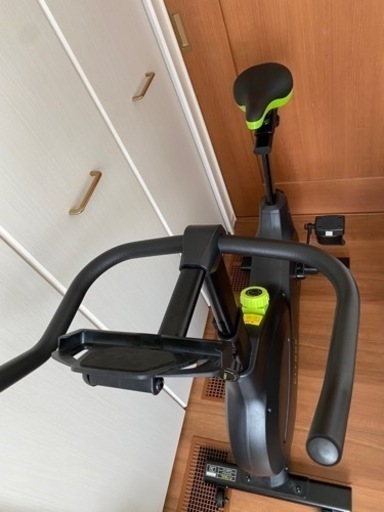 　FITBOX　第3世代　フィットネスバイク　
