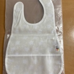HELMi　【未使用.未開封】発払い可。赤ちゃん用、食事エプロン(27×28)程度の画像