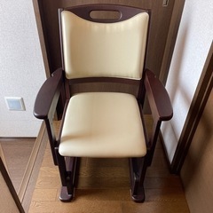 KOIZUMIチェア 高さ調節 チェア(介護用にも向いています) 　
