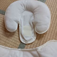 新生児用チャイルドシートにつけるものの画像