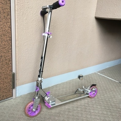 子供用キックボード