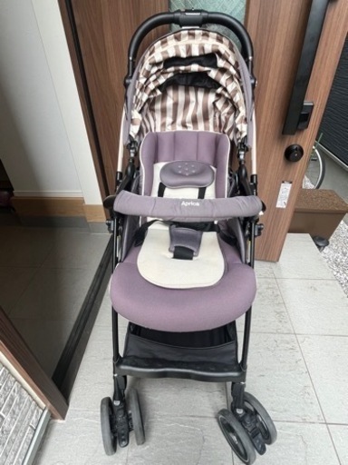子供用品 アプリカベビーカー、ラクーナAB